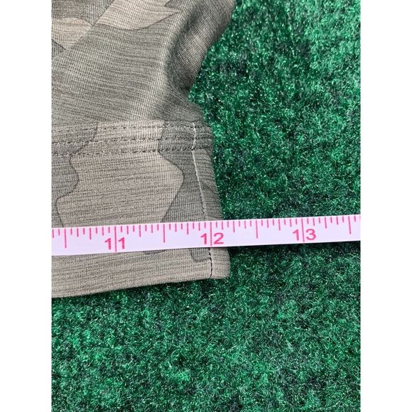 Prana Layna Bra Sage Camo Green Strappy V Neck Sports Bra NEW Size XS - Picture 4 of 7